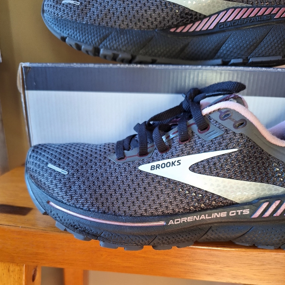 BROOKS Adrenaline GTS 22 For Women's Size 8.5 - Picture 4 of 10